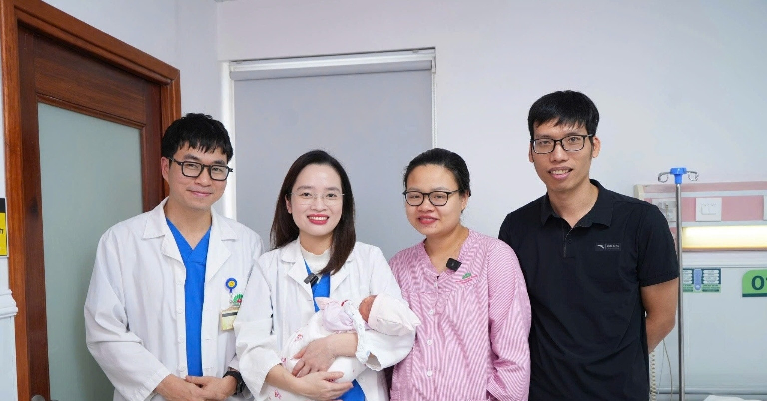 Không tinh trùng vẫn có con ruột nhờ thụ tinh ống nghiệm