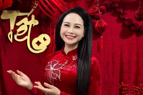 MC Mỹ Lan VTV khoe tin vui vào đúng ngày vía Thần Tài