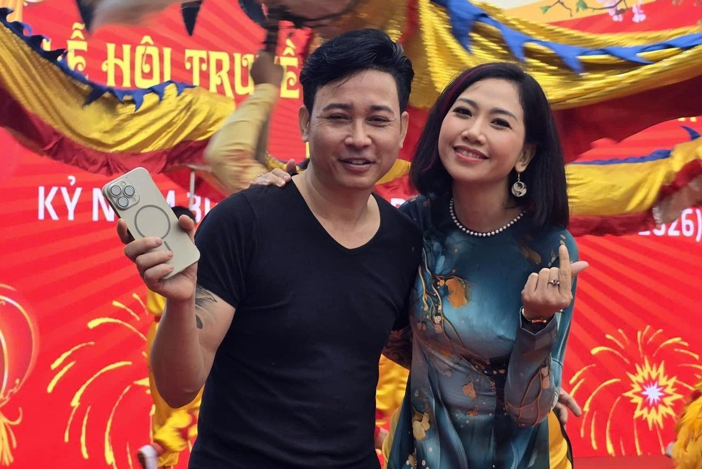 MC Mỹ Vân VTV 'thoát chết trong gang tấc' khi dẫn chương trình lễ hội