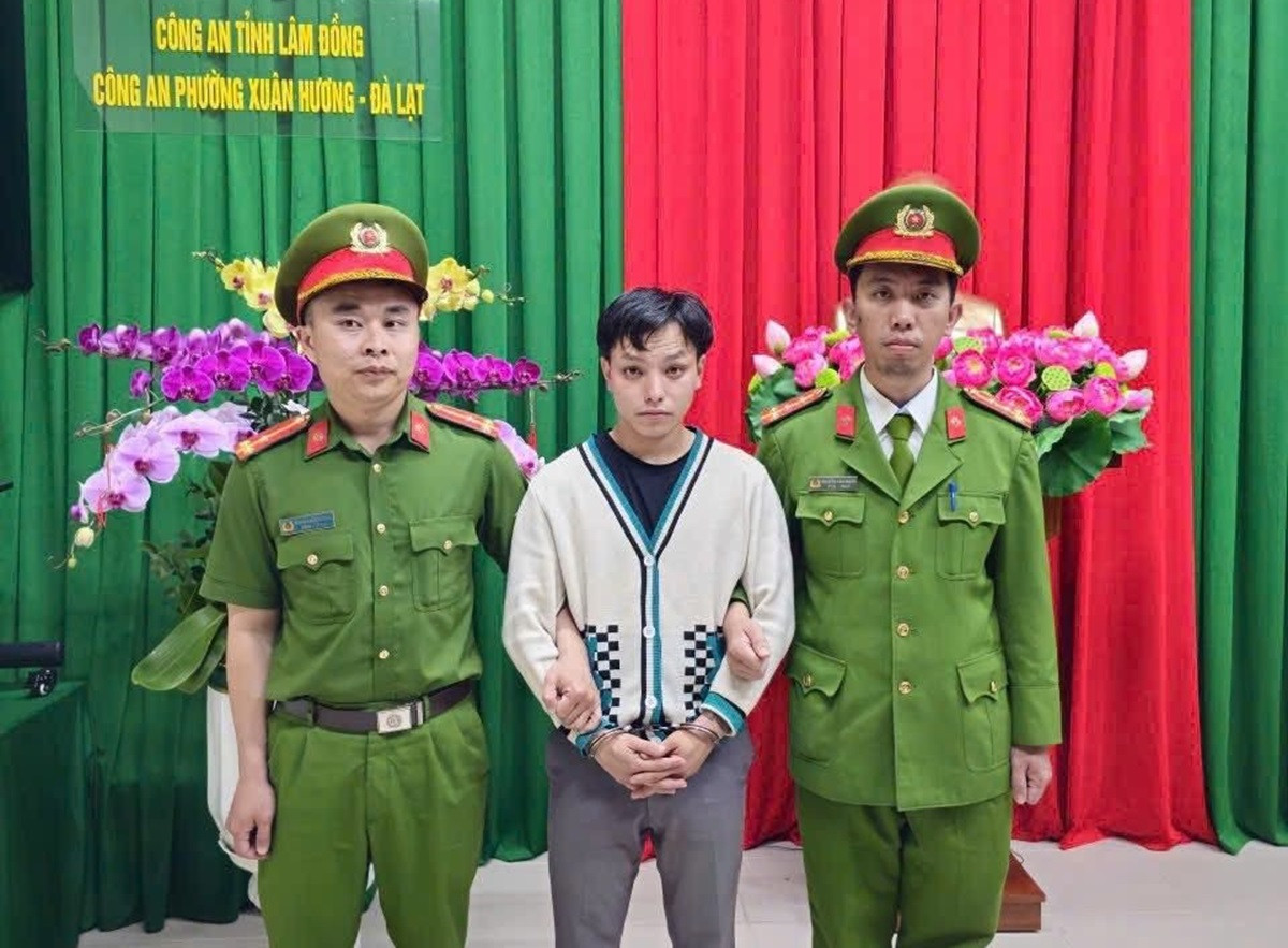 Tạm giữ tài xế 26 tuổi lái ô tô lao vào đám đông ở Đà Lạt...jpg