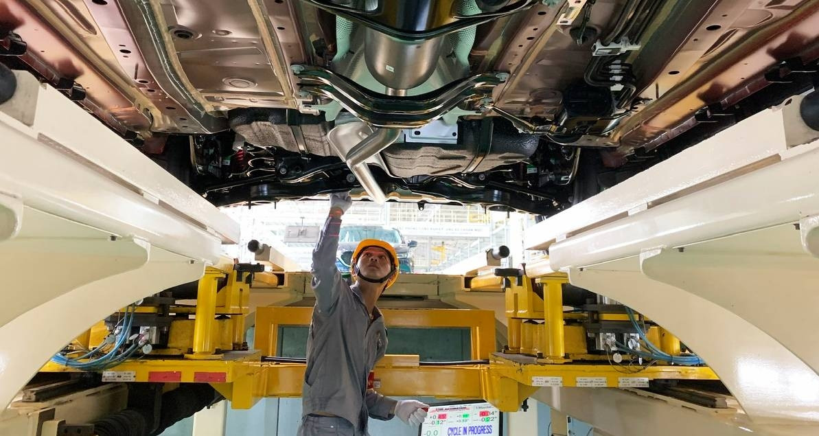 Siết chặt kiểm định khí thải ô tô từ 1/3: Chủ xe cần lưu ý gì khi đi đăng kiểm?