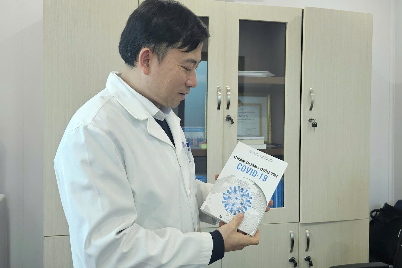 Bác sĩ Hoàng Bùi Hải: Nếu không xông pha, tôi thấy mình hèn hèn