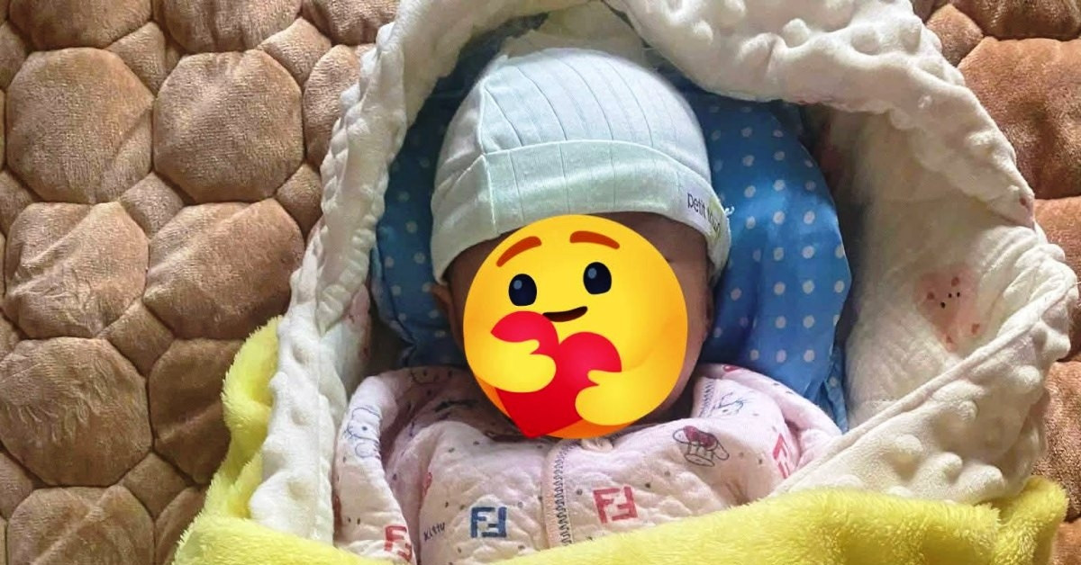 Bé gái 3 tháng tuổi bị bỏ rơi ở Ninh Bình, kèm tờ giấy ghi 'vì một lần lỡ dại'