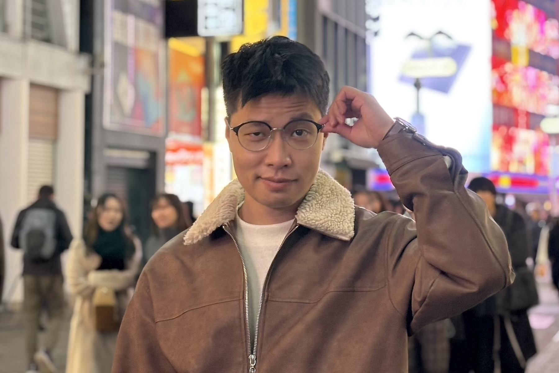 Chàng trai 10 năm giành học bổng toàn phần tại 5 quốc gia