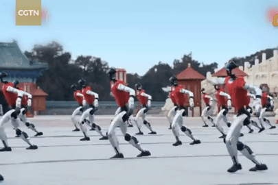 Chuyên gia quân sự giải mã khả năng tham chiến của robot hình người Trung Quốc