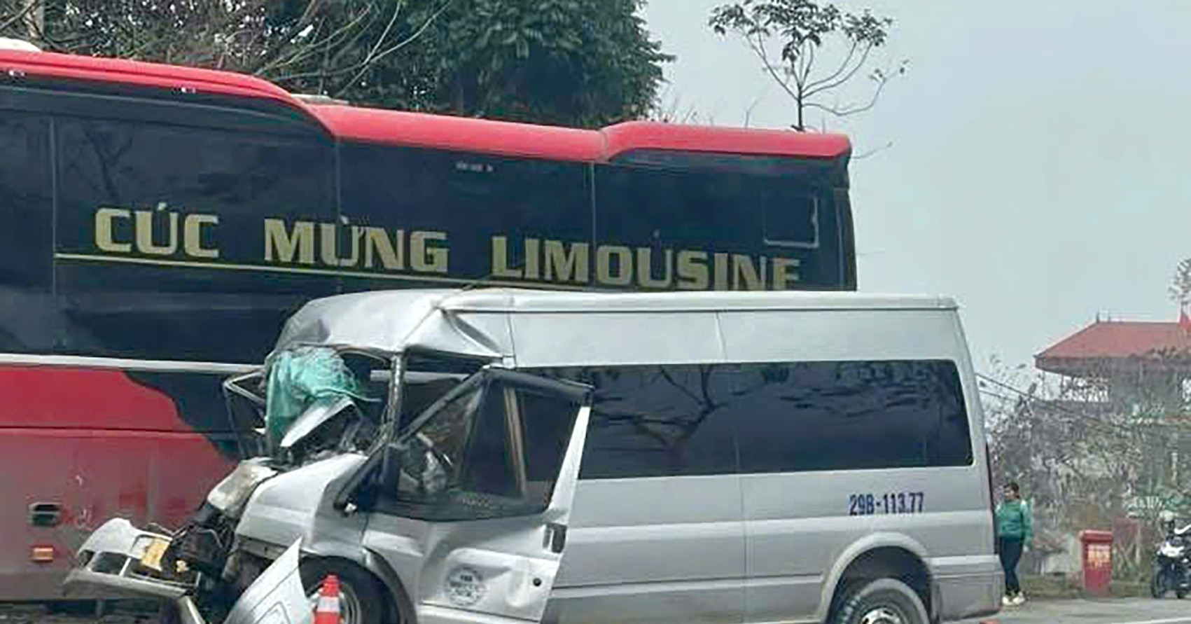 Hai xe khách va chạm ở Lạng Sơn, 1 người tử vong