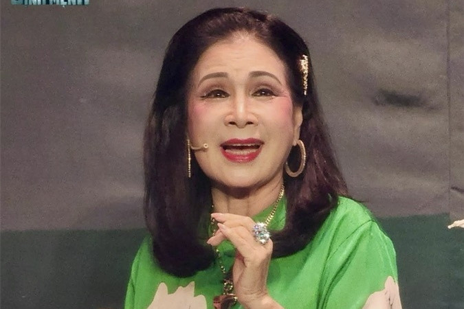 NSND Kim Xuân lên tiếng về khoảnh khắc gục đầu gây hoang mang