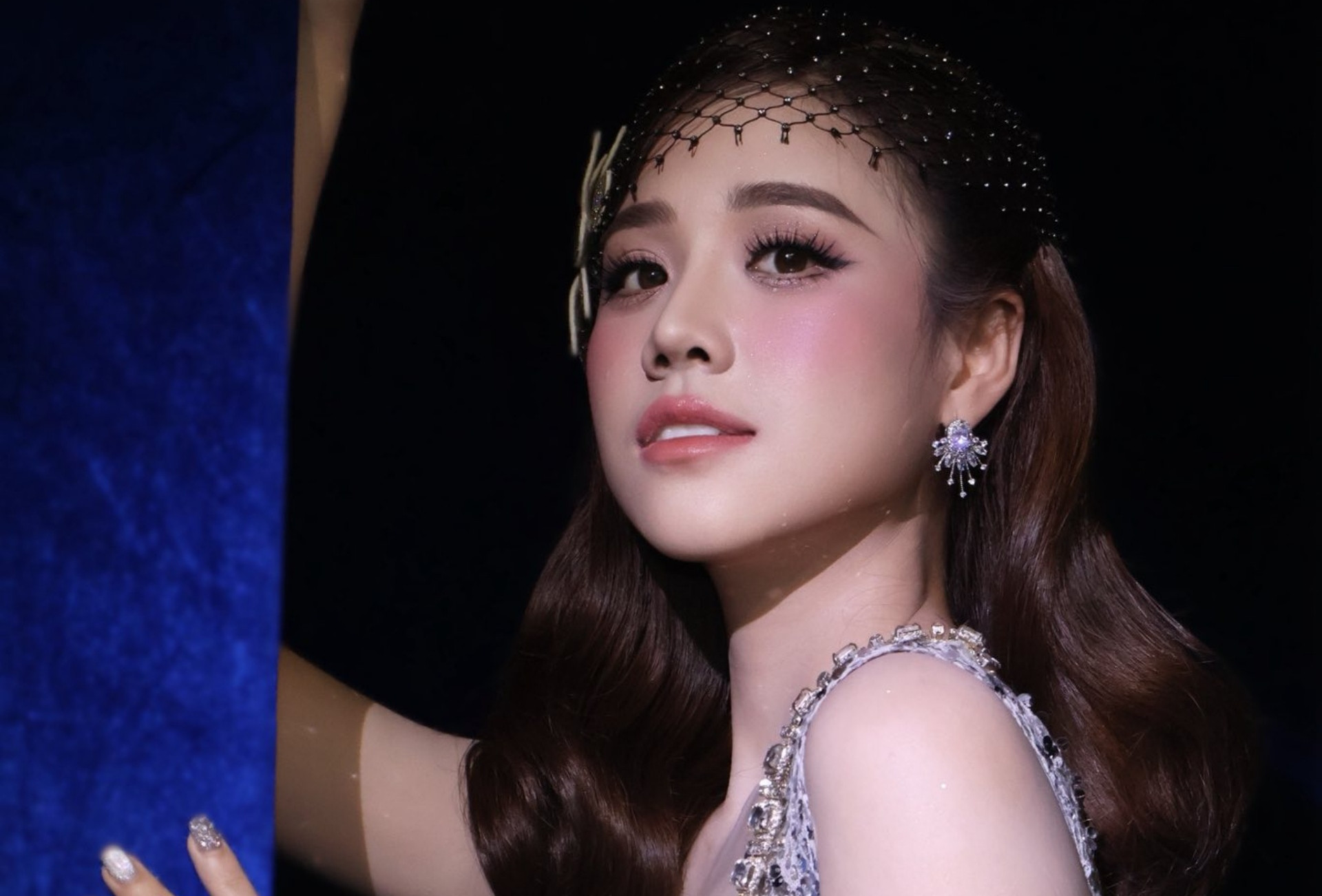 Quán quân được ví như hoa hậu sống một mình sau mối tình 2 năm độc hại