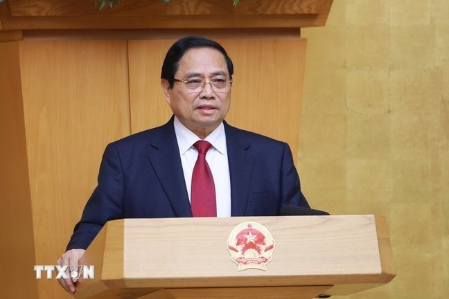 Thủ tướng: Cắt giảm tối đa thủ tục hành chính, giảm phiền hà cho người dân, doanh nghiệp