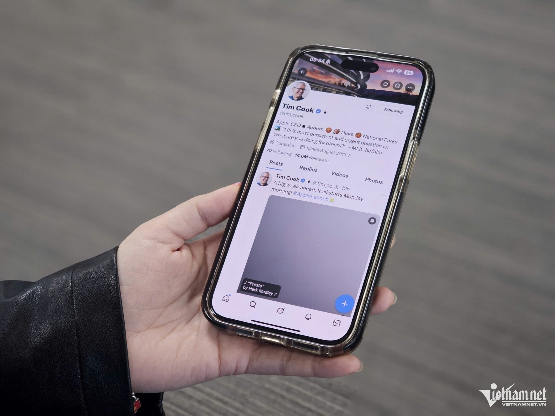 W-apple tim cook.jpg