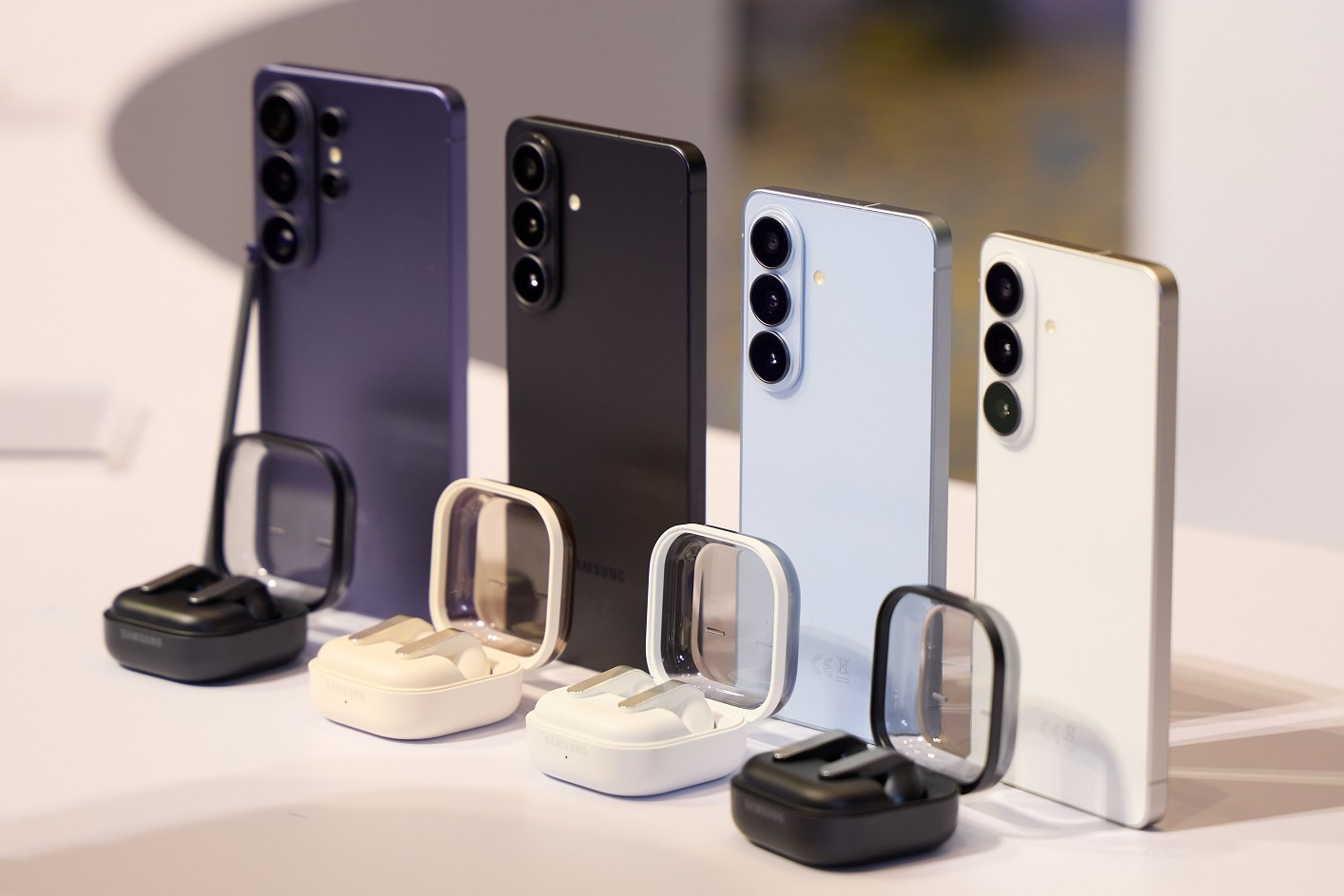  7 nâng cấp AI đột phá trên Galaxy S26: Đặt xe tự động, chỉnh sửa ảnh thông minh 