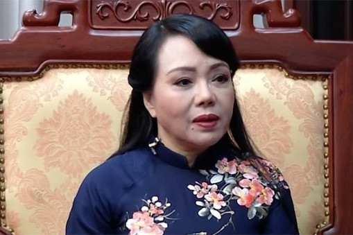 Bà Nguyễn Thị Kim Tiến và những lần được cấp dưới chia tiền tỷ