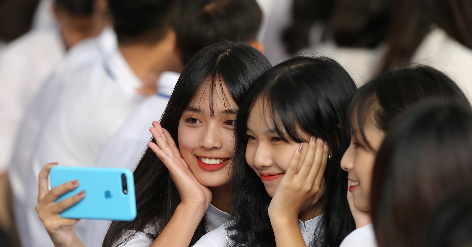 Bài mẫu viết thư UPU lần thứ 55: Kết nối thật ở thế giới của những lượt 'like'