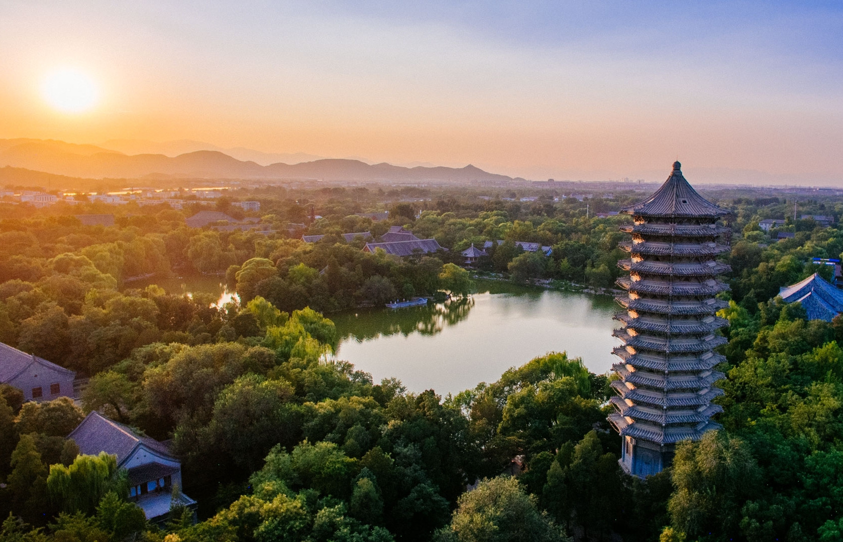 Các trường đại học Trung Quốc vươn lên nhóm tinh hoa toàn cầu như thế nào?