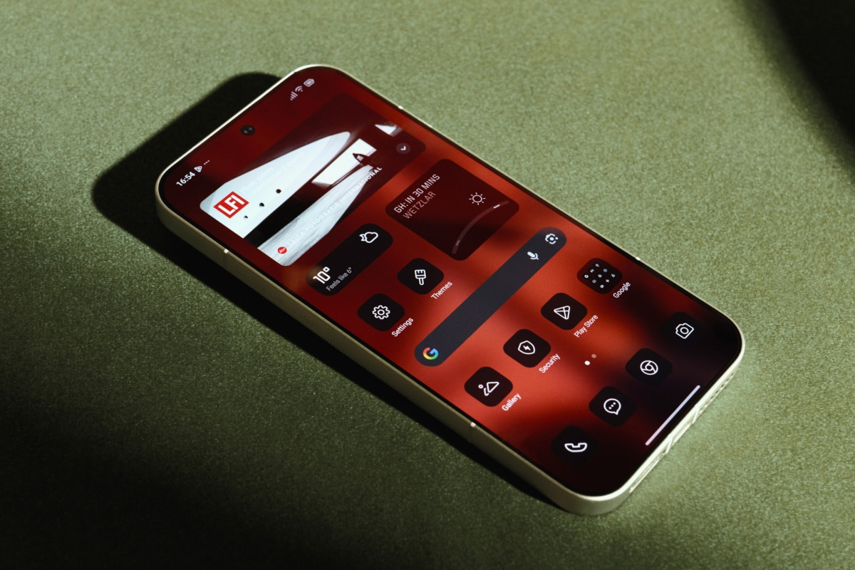 Leitzphone   Leica UX UI.jpg