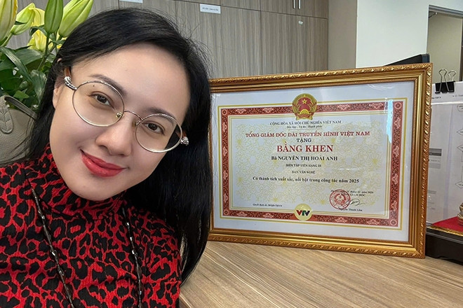 MC Hoài Anh VTV nhận tin vui, diễn viên Lan Phương rạng rỡ sau ly hôn