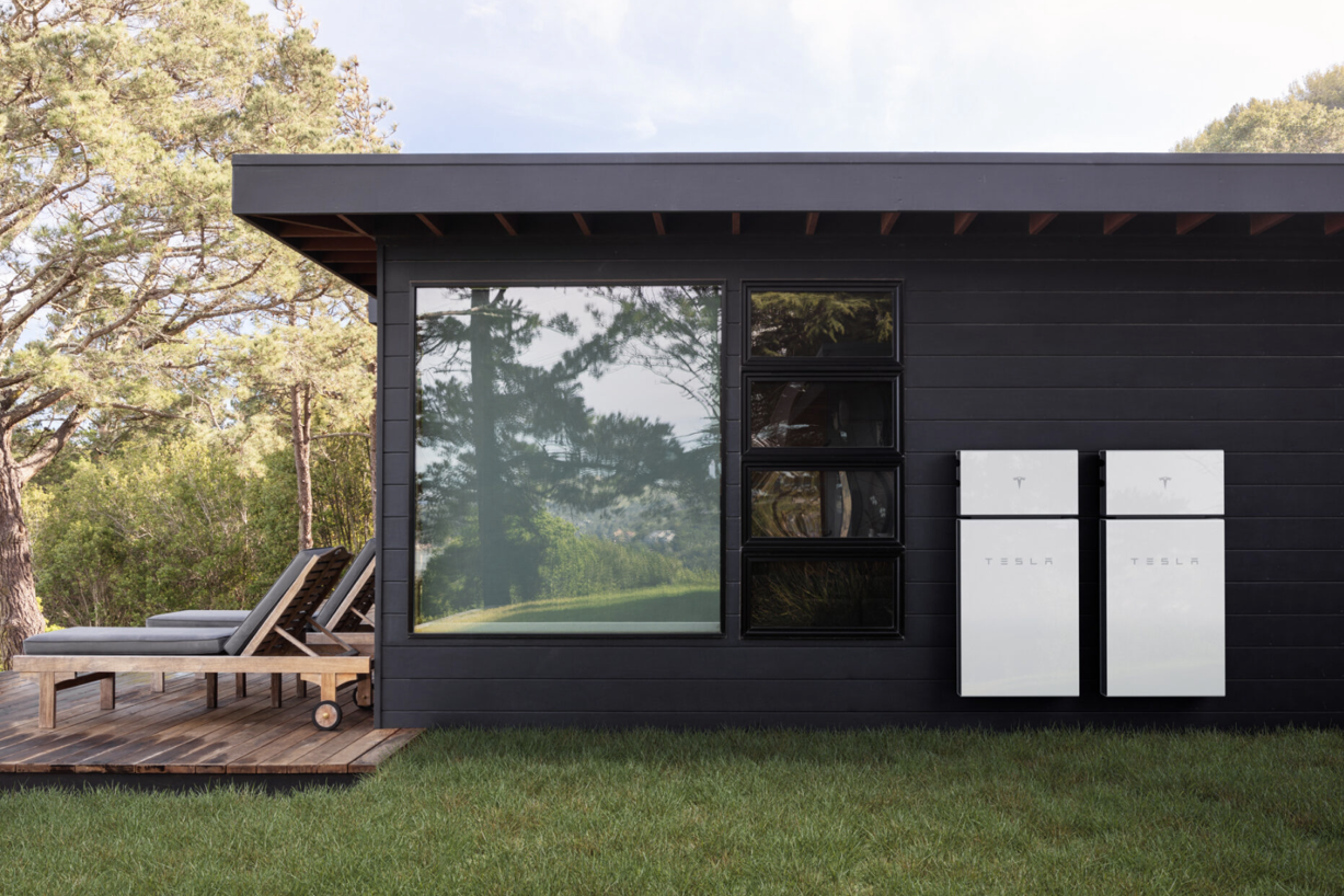  Người dân ồ ạt lưu trữ điện mặt trời mái nhà nhờ tăng tiền hỗ trợ lên gấp 3 