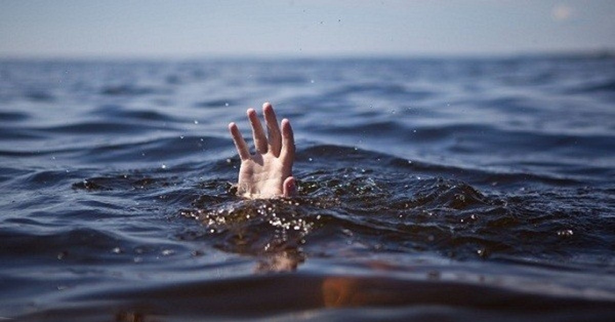 Phát hiện thai phụ cùng con gái 4 tuổi tử vong dưới hồ nước