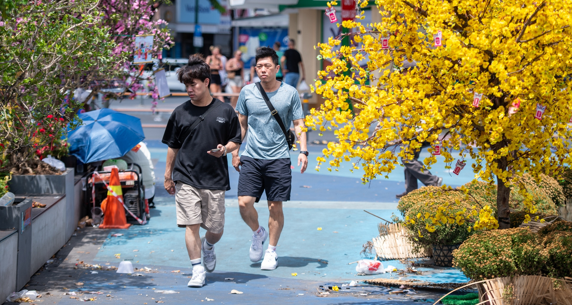 Tác phẩm &amp;apos;nghệ thuật&amp;apos; trước chợ Bến Thành bắt đầu nhếch nhác