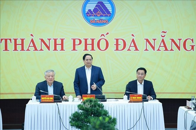 Thủ tướng Phạm Minh Chính làm việc với Ban Thường vụ Thành ủy Đà Nẵng