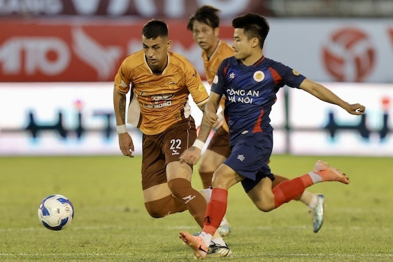 Trực tiếp bóng đá CAHN 0-1 HAGL: Bất ngờ tại Hàng Đẫy