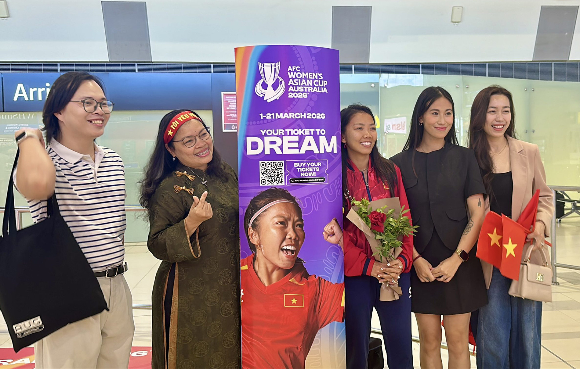 tuyen nu viet nam 2.jpeg