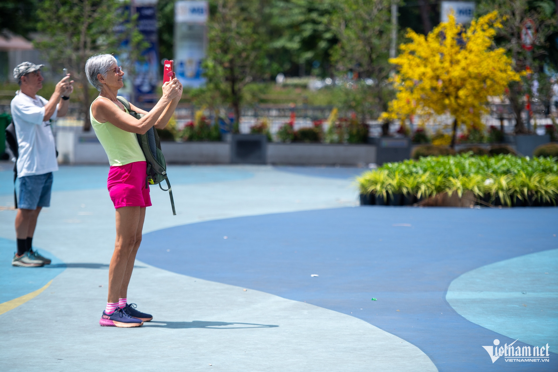 W-Quảng trường trước chợ Bến Thành nhem nhuốc  Tuấn Hùng 23.jpg