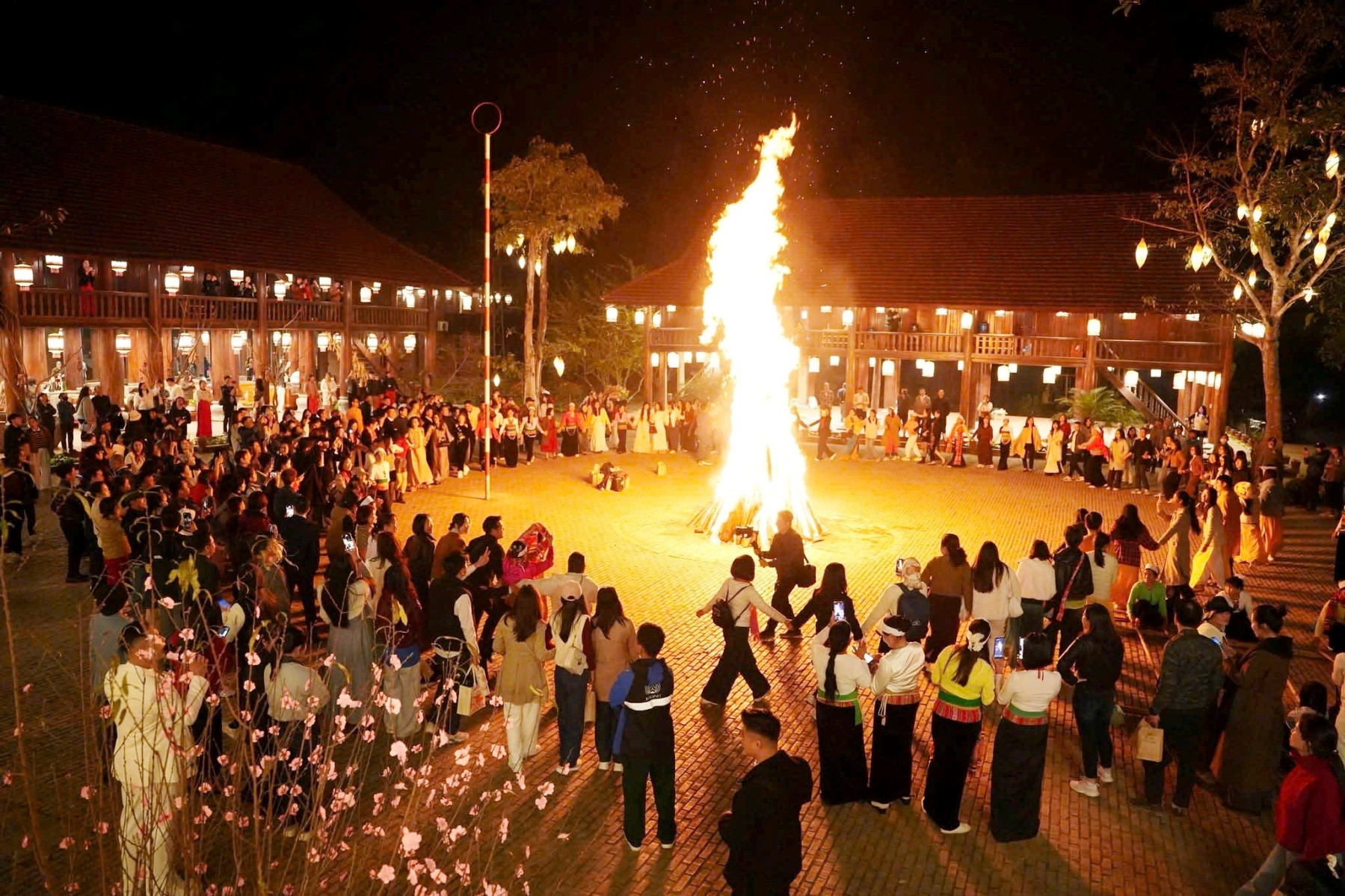 Hơn 2.000 người trải nghiệm, khám phá tại khu du lịch mới nổi ở Ninh Bình