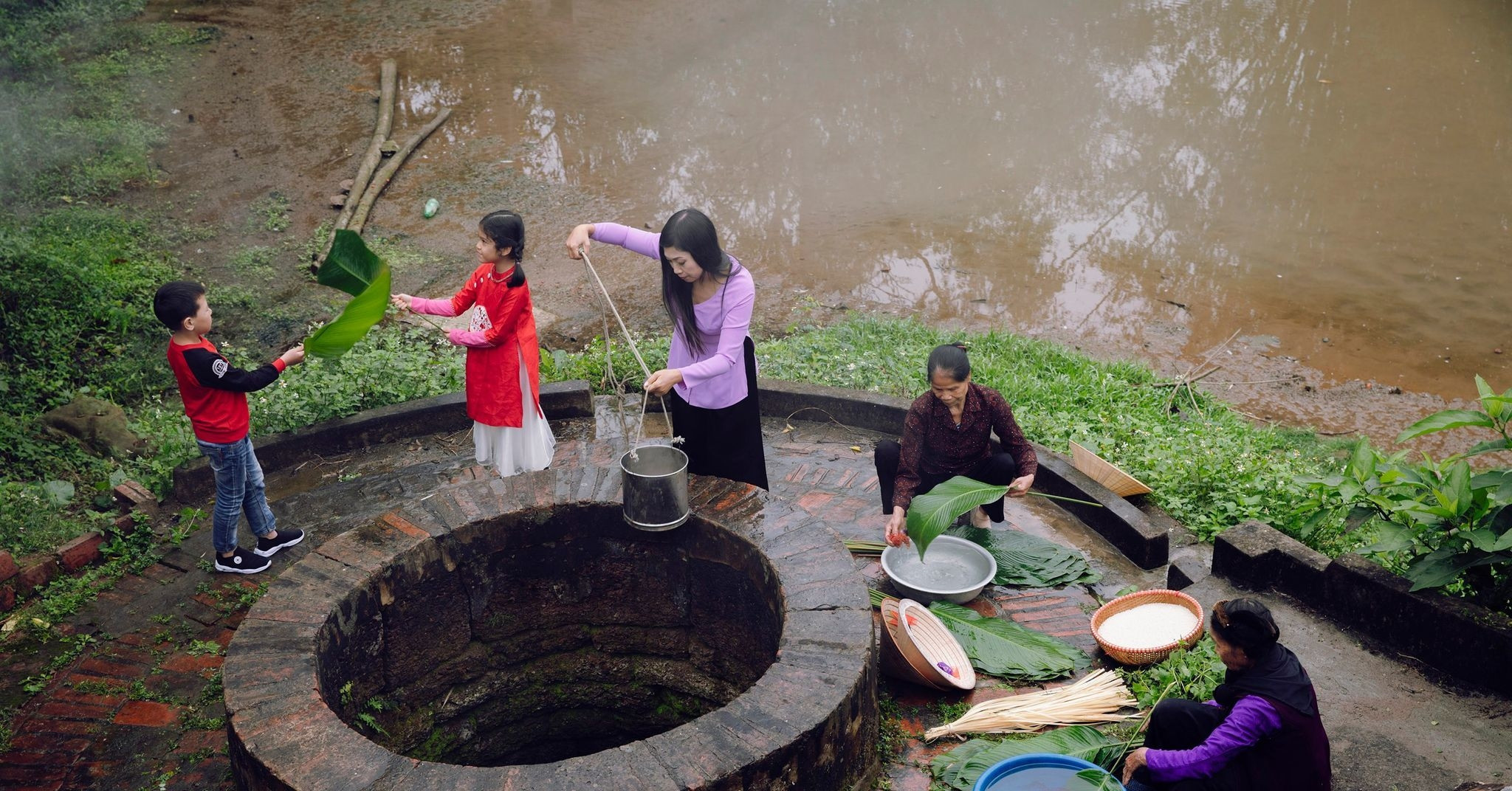 Ký ức Tết vui nhất đời tôi: Nhảy chân sáo theo mẹ đi may áo mới