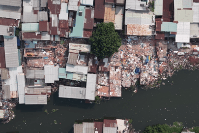 Người dân tháo dỡ nhà, kỳ vọng rạch ô nhiễm bậc nhất TPHCM sớm hồi sinh