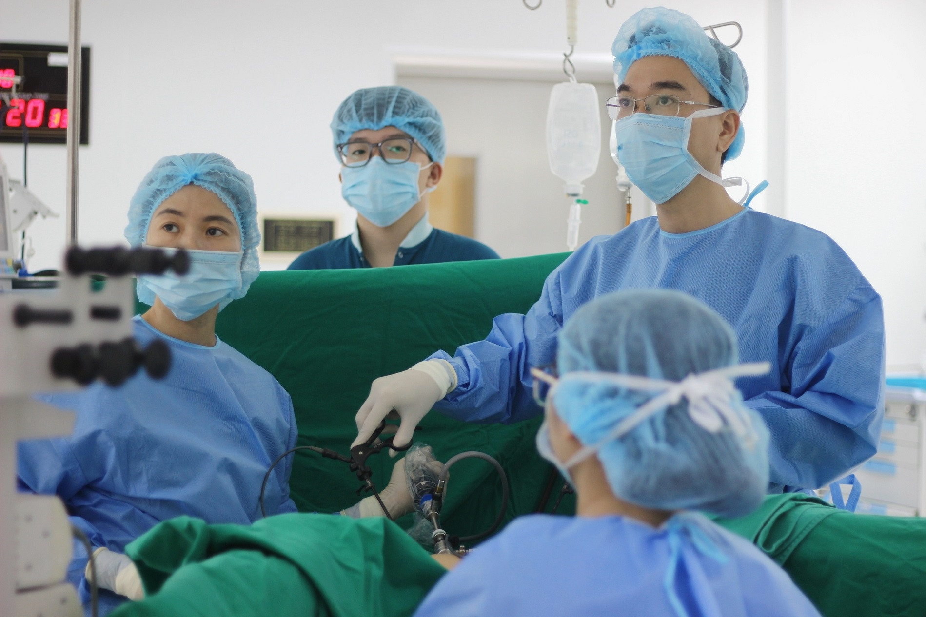 Vinmec Phú Quốc khôi phục tử cung chi chít sẹo cho người phụ nữ từng 3 lần mổ đẻ