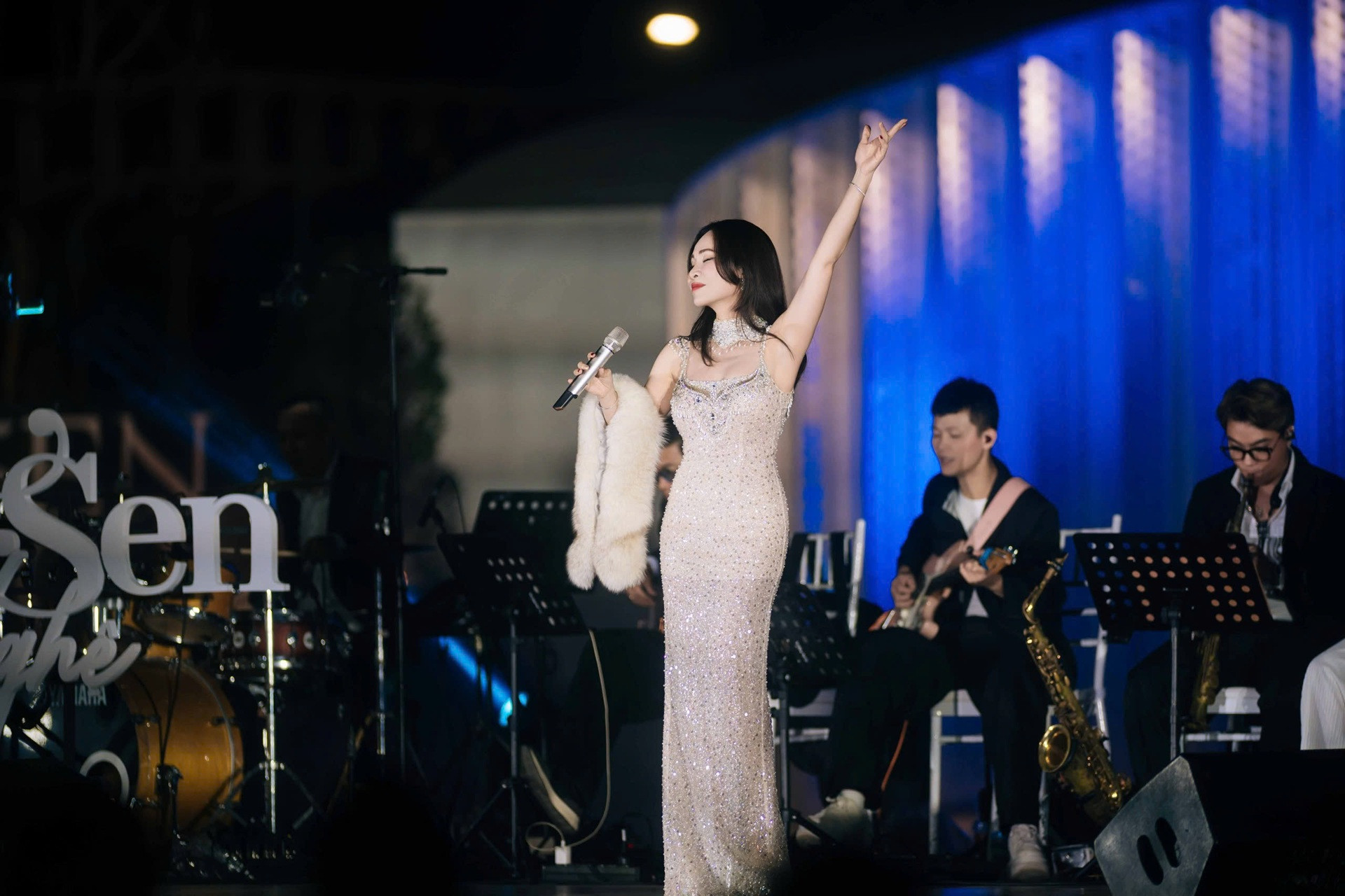 anh_1_b7fe1092 4ce1 4109 94d2 0bc65164181a.jpg