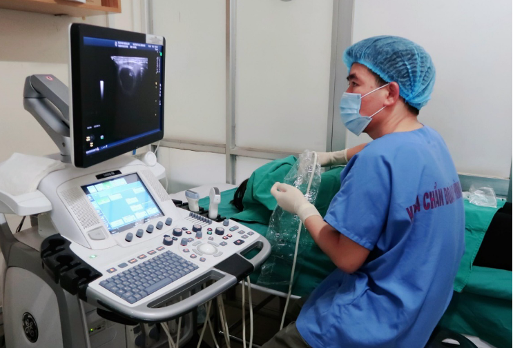 bác sĩ siêu âm.png