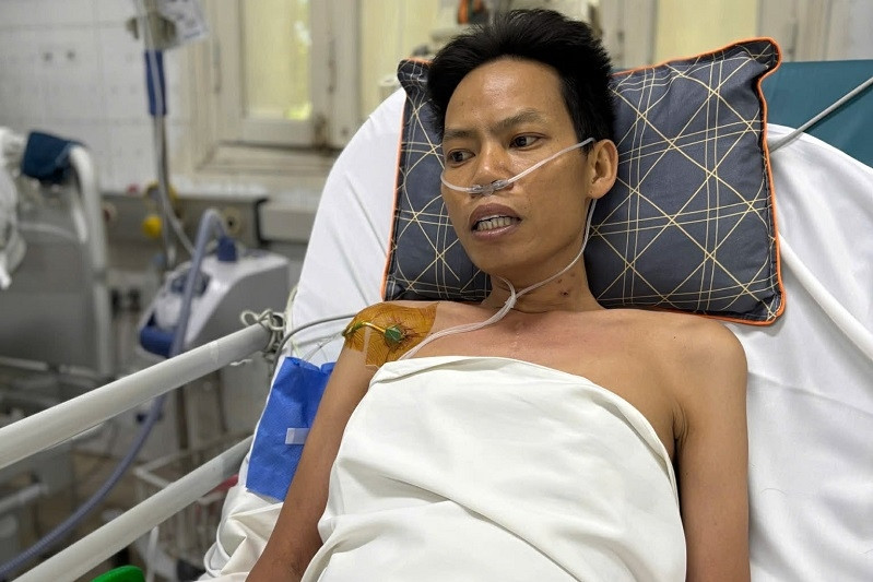 Bạn đọc VietNamNet tiếp sức người cha ghép tim ở Lào Cai hơn 66 triệu đồng