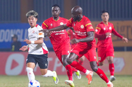 Xuân Son trở lại kinh ngạc, đua Vua phá lưới Cúp C1 Đông Nam Á Cầu thủ Việt kiều rực sáng, vì đâu HLV Kim Sang Sik chưa vội mừng