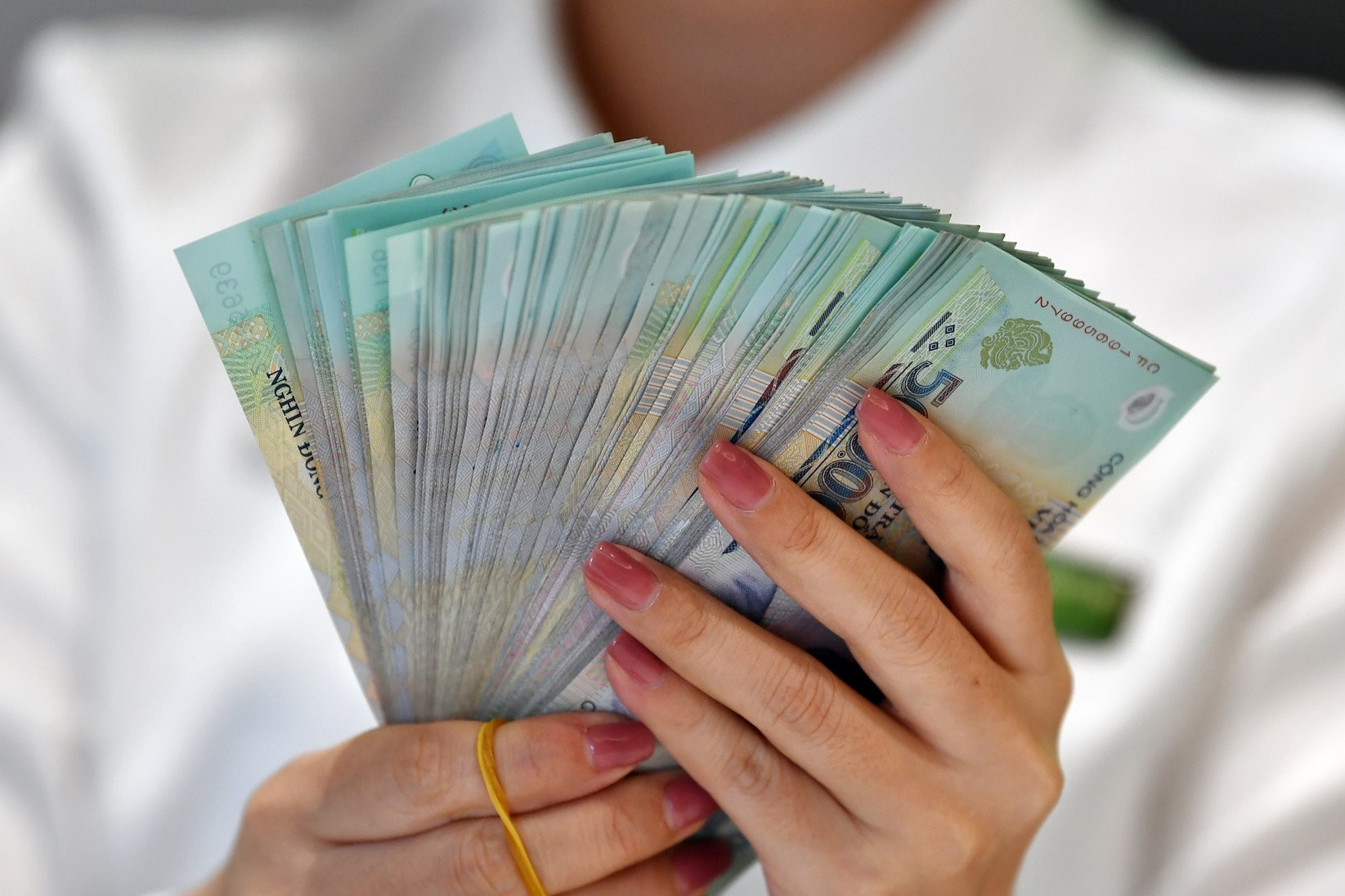 Đầu tư cho bạn trai suốt 7 năm, chia tay có đòi lại tiền được không?