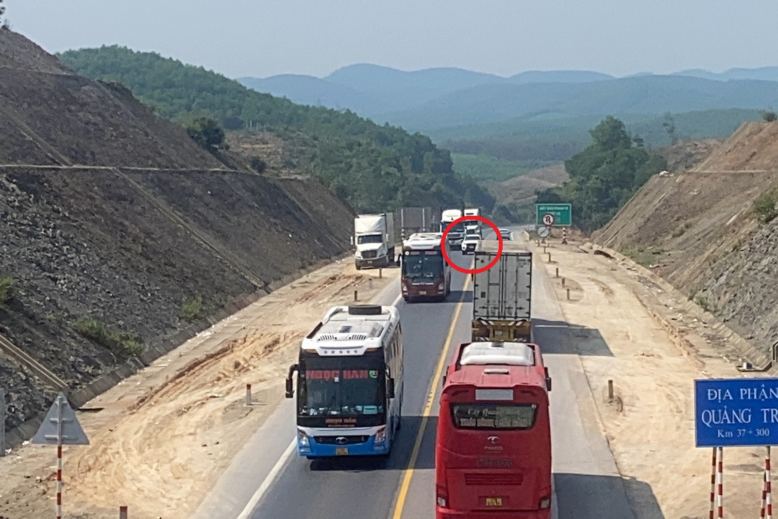 Đề xuất xe trọng tải lớn chạy tốc độ tối đa 80km/h trên cao tốc phân kỳ đầu tư