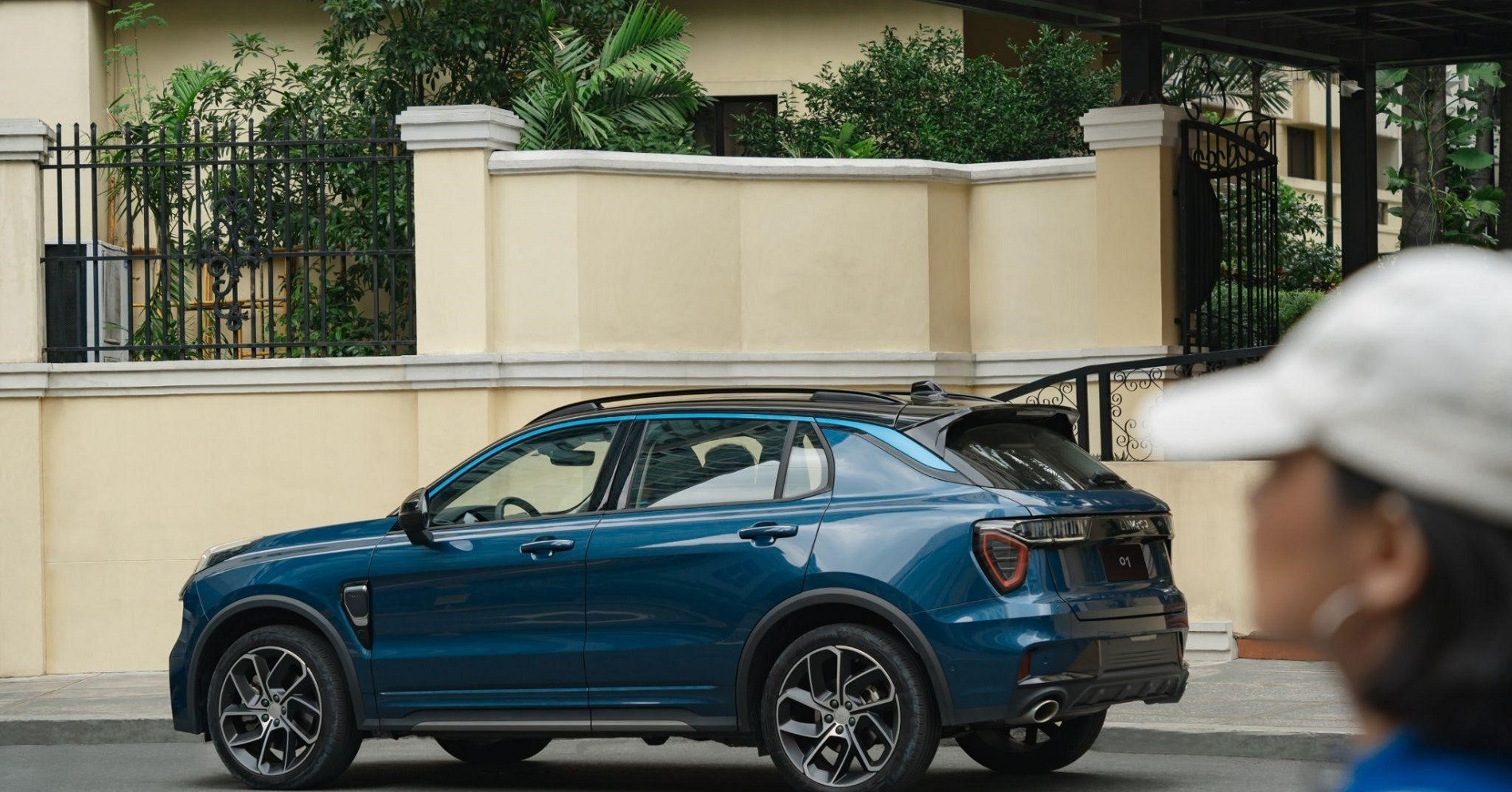 Loạt ưu đãi hấp dẫn khi mua Lynk & Co 01 dịp Tết