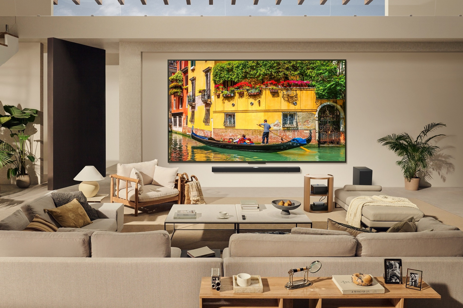 Nâng cấp tivi cho mùa Tết, nhận ngay tivi và loa thanh từ LG