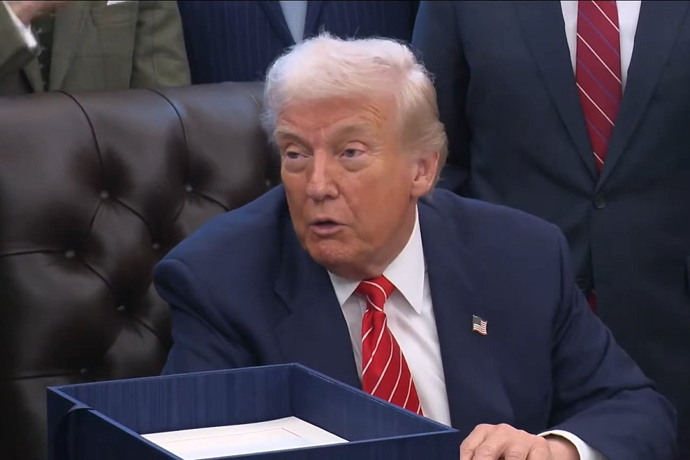 Ông Trump tuyên bố 'thân thiết' với Tổng thống Colombia