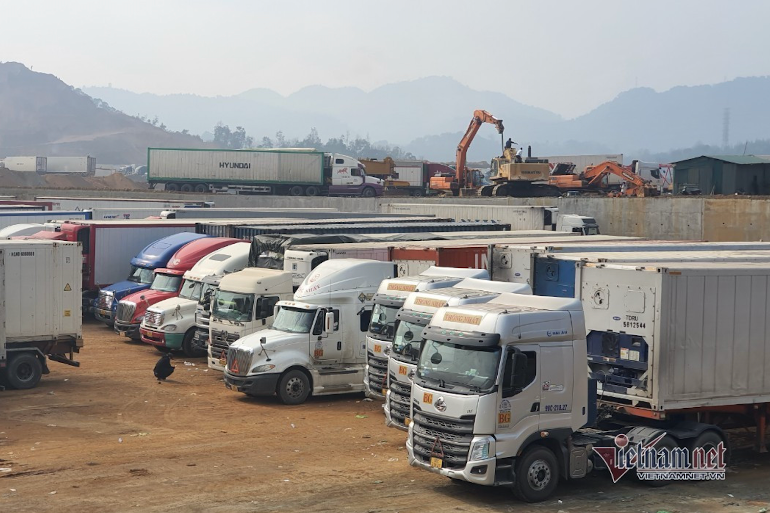 Thủ tướng yêu cầu khẩn trương giải tỏa ách tắc, thông quan kịp thời thực phẩm