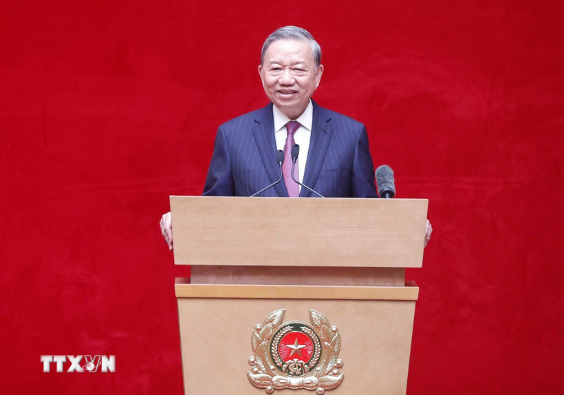 tong bi thu gap mat can bo cong an cao cap qua cac thoi ky 5.jpg