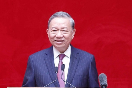 Tổng Bí thư Tô Lâm gặp mặt cán bộ công an cao cấp nhân dịp Tết Nguyên đán 2026