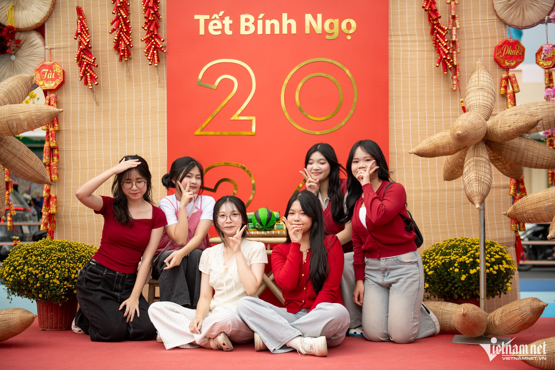 https://static-images.vnncdn.net/vps_images_publish/000001/000003/2026/2/4/w-cho-ben-thanh-sau-khi-thao-rao-tuan-hung-22-2958.jpg
