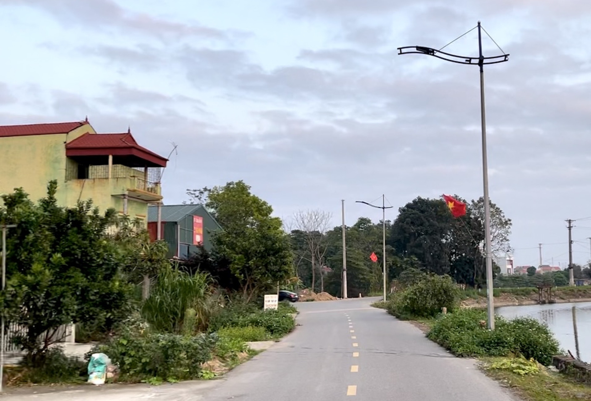 Xây nhà trên đất canh tác nông nghiệp từ 1999, có được cấp sổ đỏ?