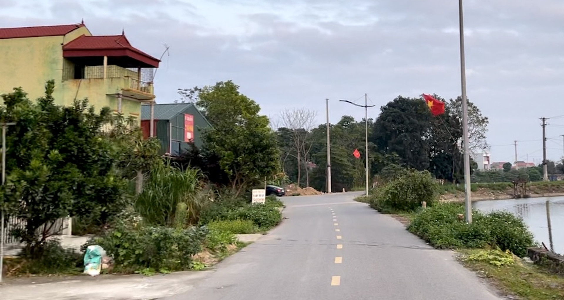 Xây nhà trên đất canh tác nông nghiệp từ 1999, có được cấp sổ đỏ?