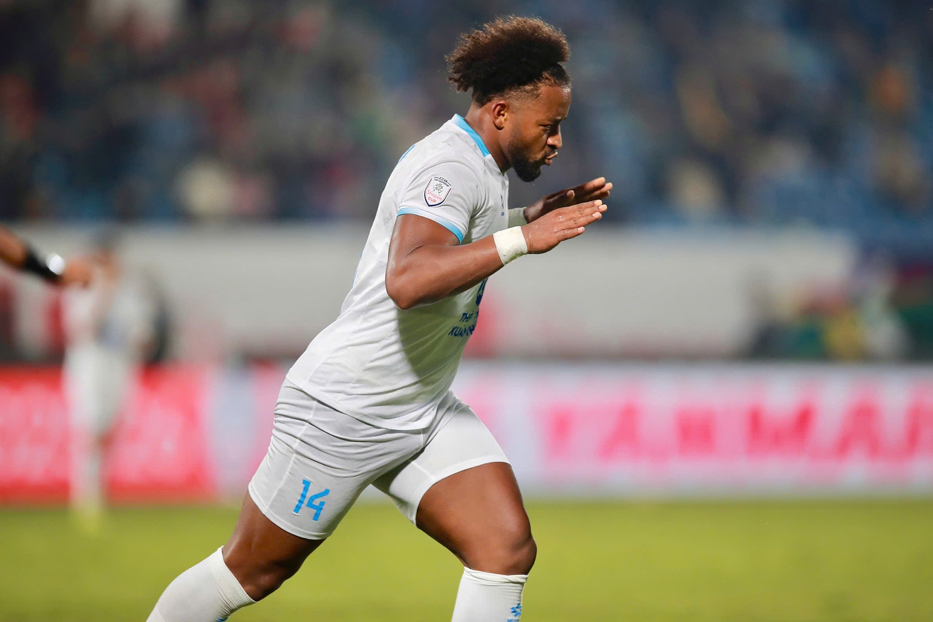 Xuân Son trở lại kinh ngạc, đua Vua phá lưới Cúp C1 Đông Nam Á