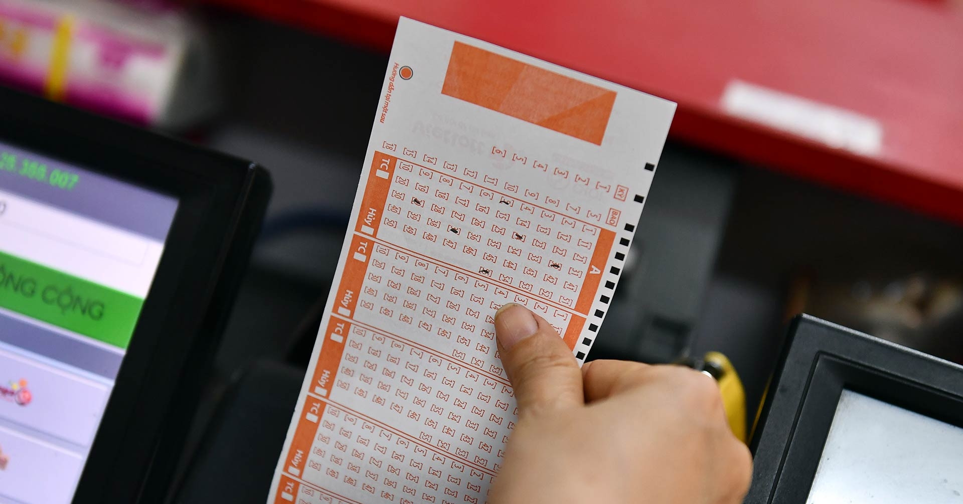 Kết quả Vietlott hôm nay 5/2: Tìm ra 9 vé trúng giải nhất