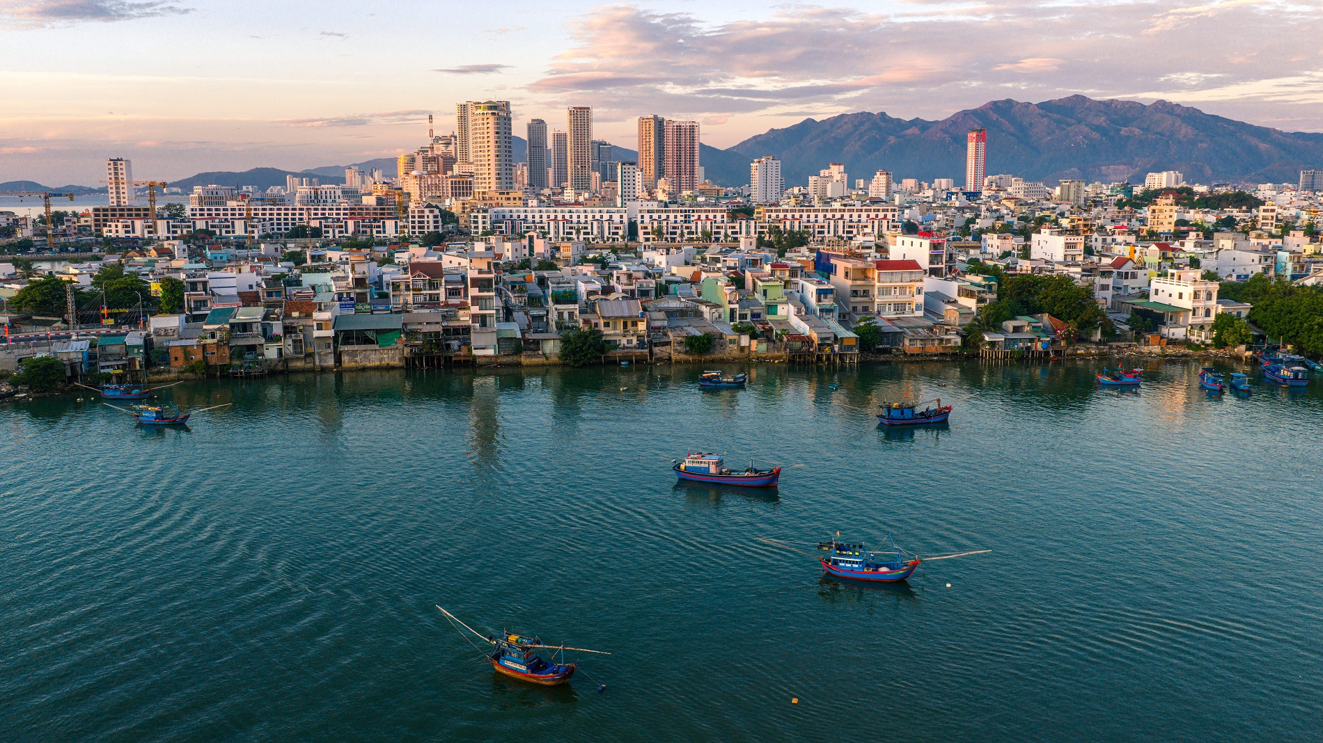 Đâu là phân khu được săn đón nhất ‘thành phố đảo quốc tế’ Charmora City?