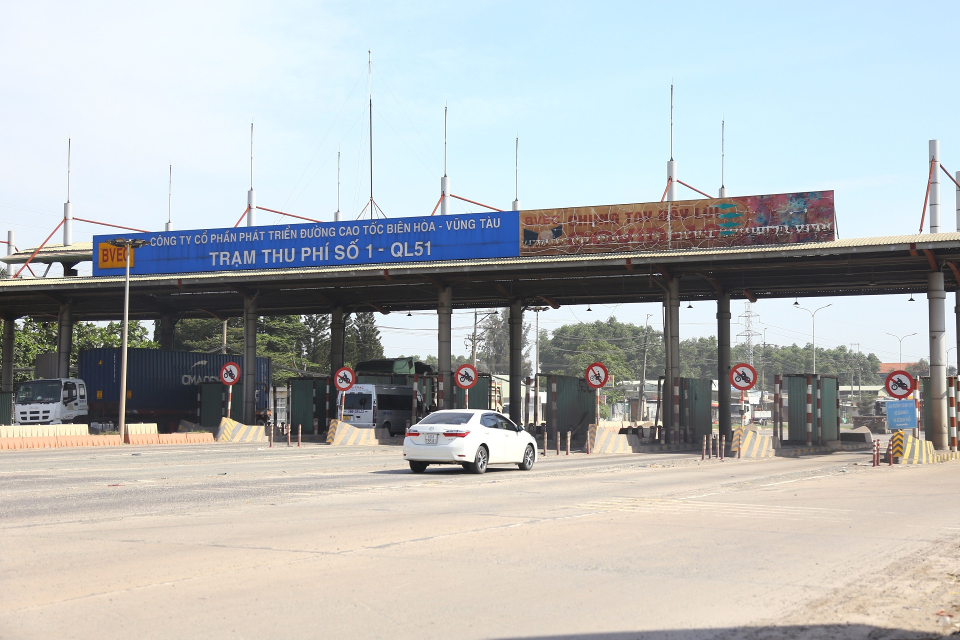 Đồng Nai kiến nghị Bộ Xây dựng liên quan đến 2 trạm thu phí